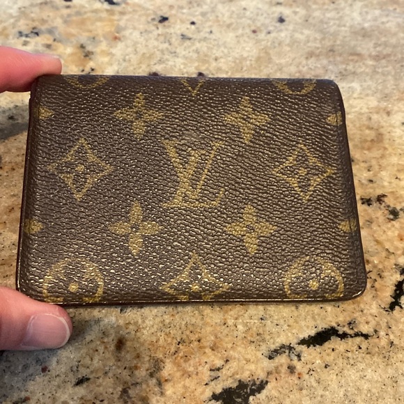 LOUIS VUITTON ID CARD HOLDER w/COA - Picture 3 of 11